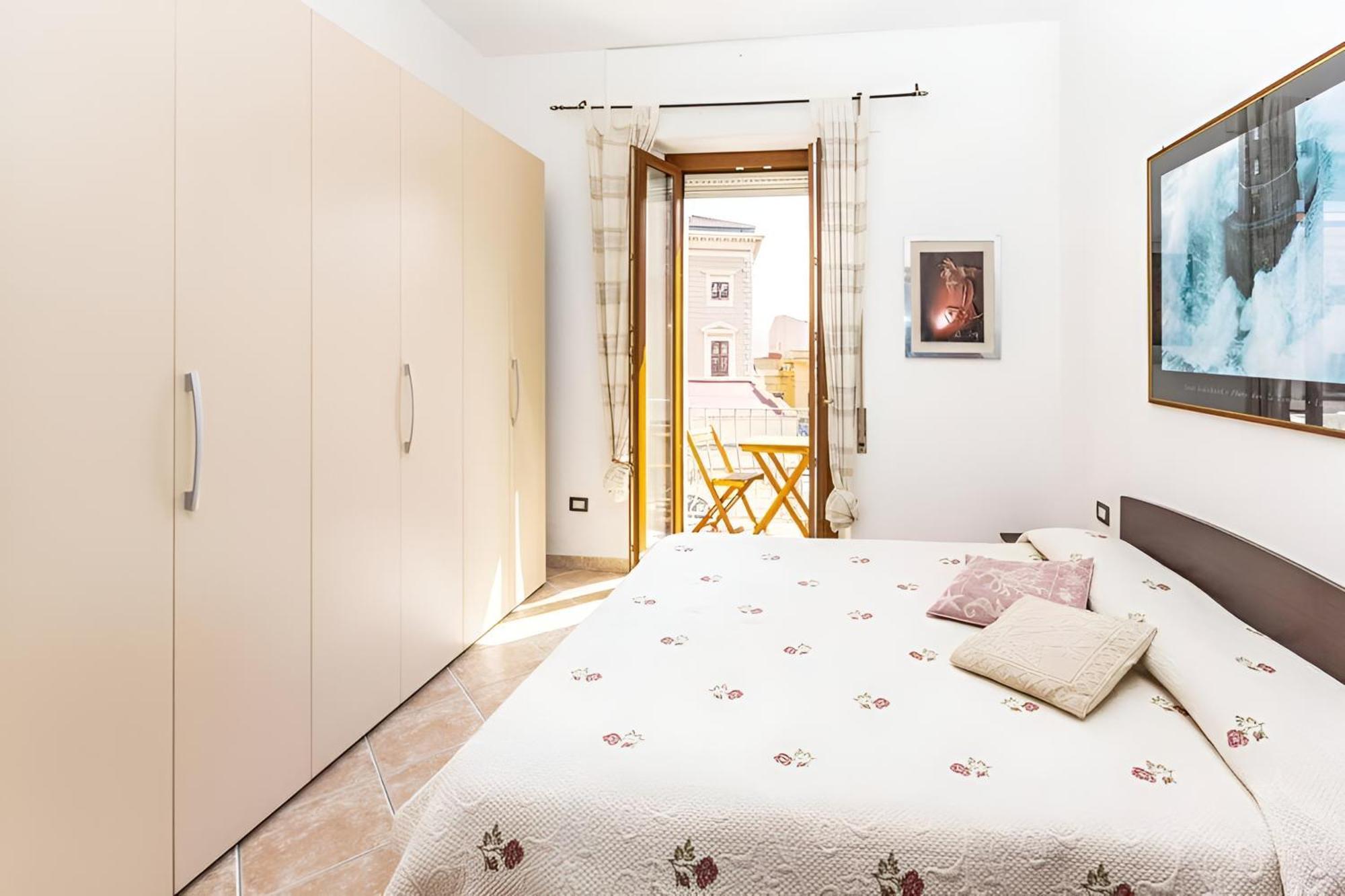 Splendido Appartamento In Pieno Centro Dell'Isola La Maddalena  Esterno foto